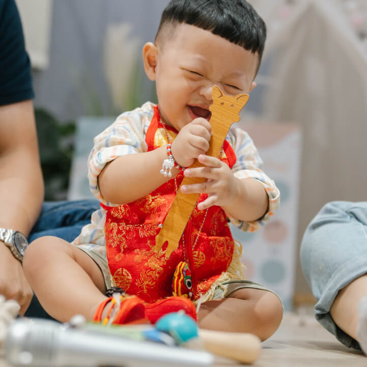 嬰兒抓周照片